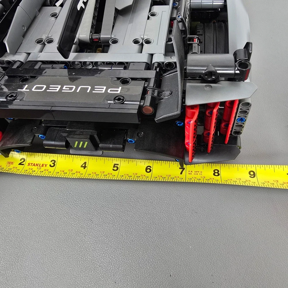 LEGO Technic Peugeot 9X8 24H Le Mans Hybrid Hypercar 42156 Assembled Model 1:10 - Picture 11 of 11